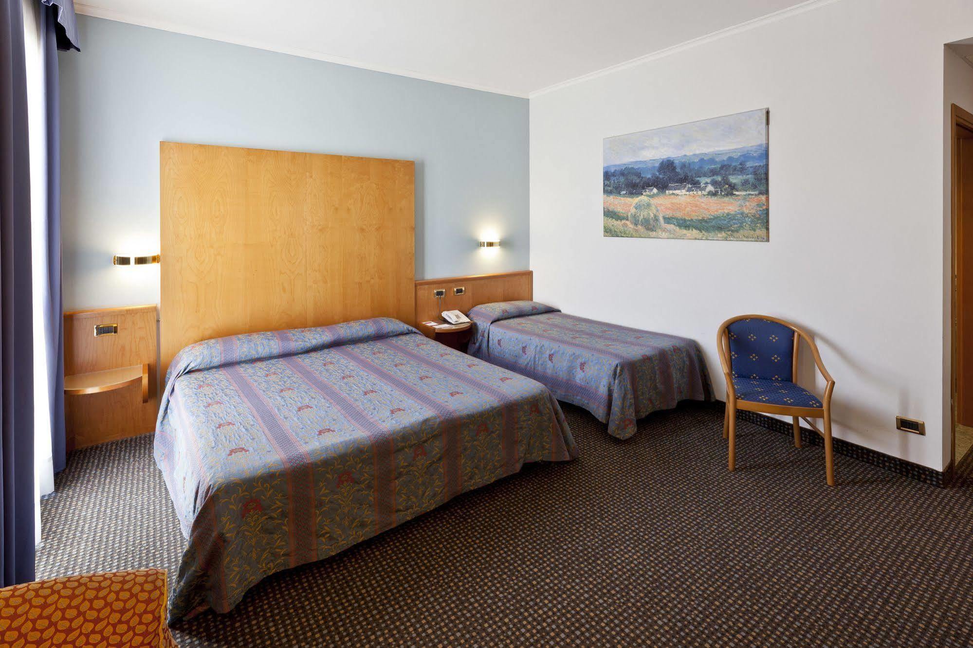 Hotel Una Hotels Occhiobello 4*