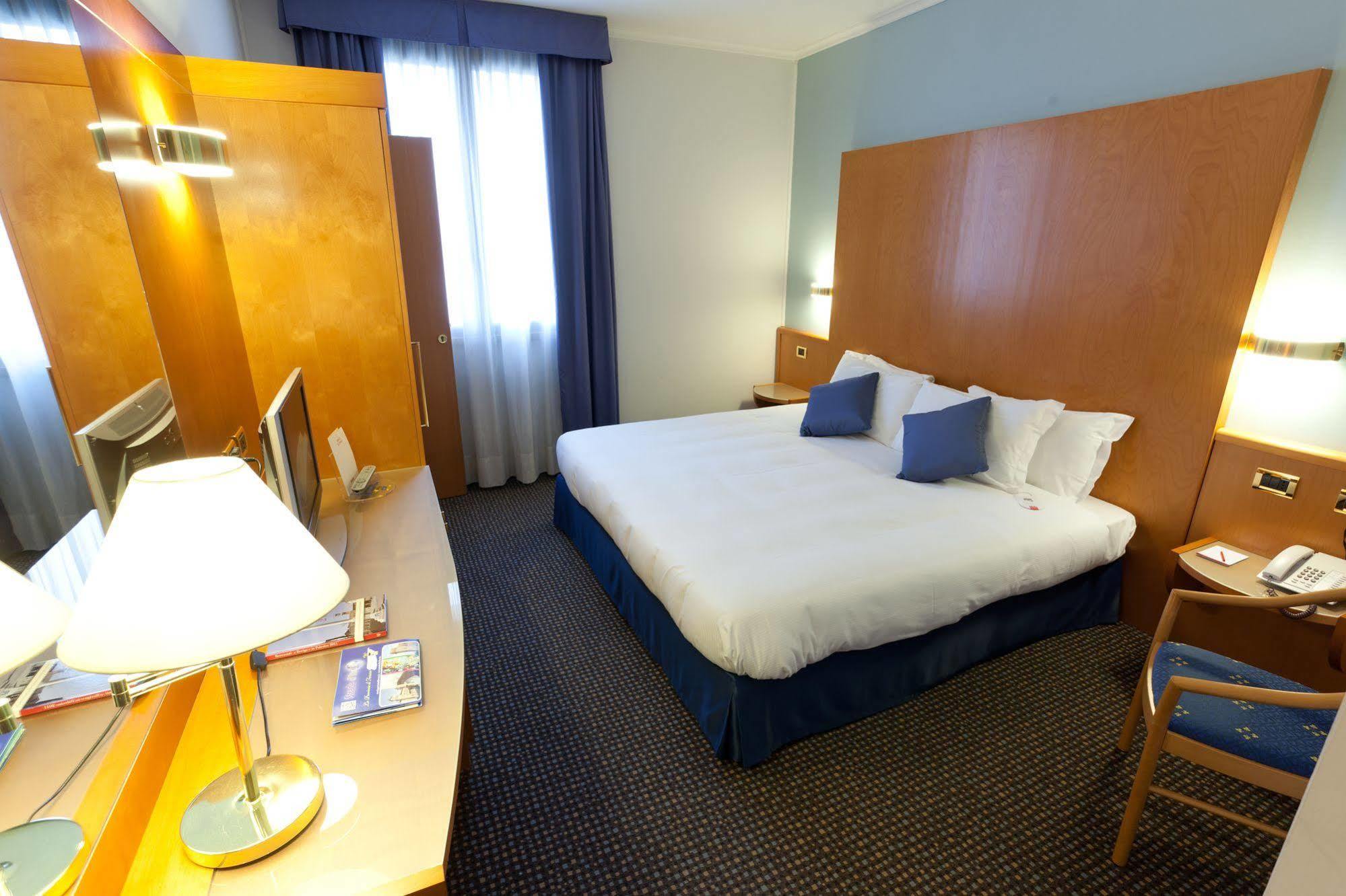 Una Hotels Occhiobello Hotel